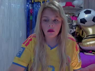 adriiana_fox_