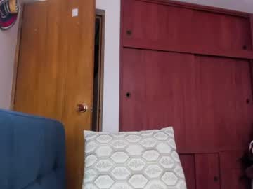 alexa_latina