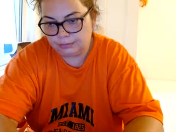 curvymomylore