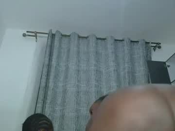 kinky_leila