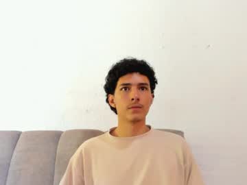 santi_twink19