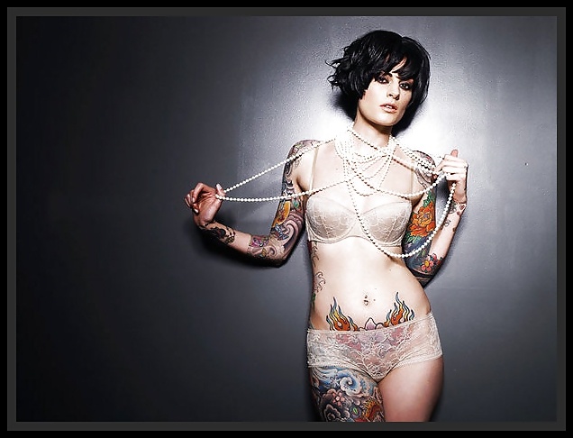 Tattooed Pin Up Girls — 7