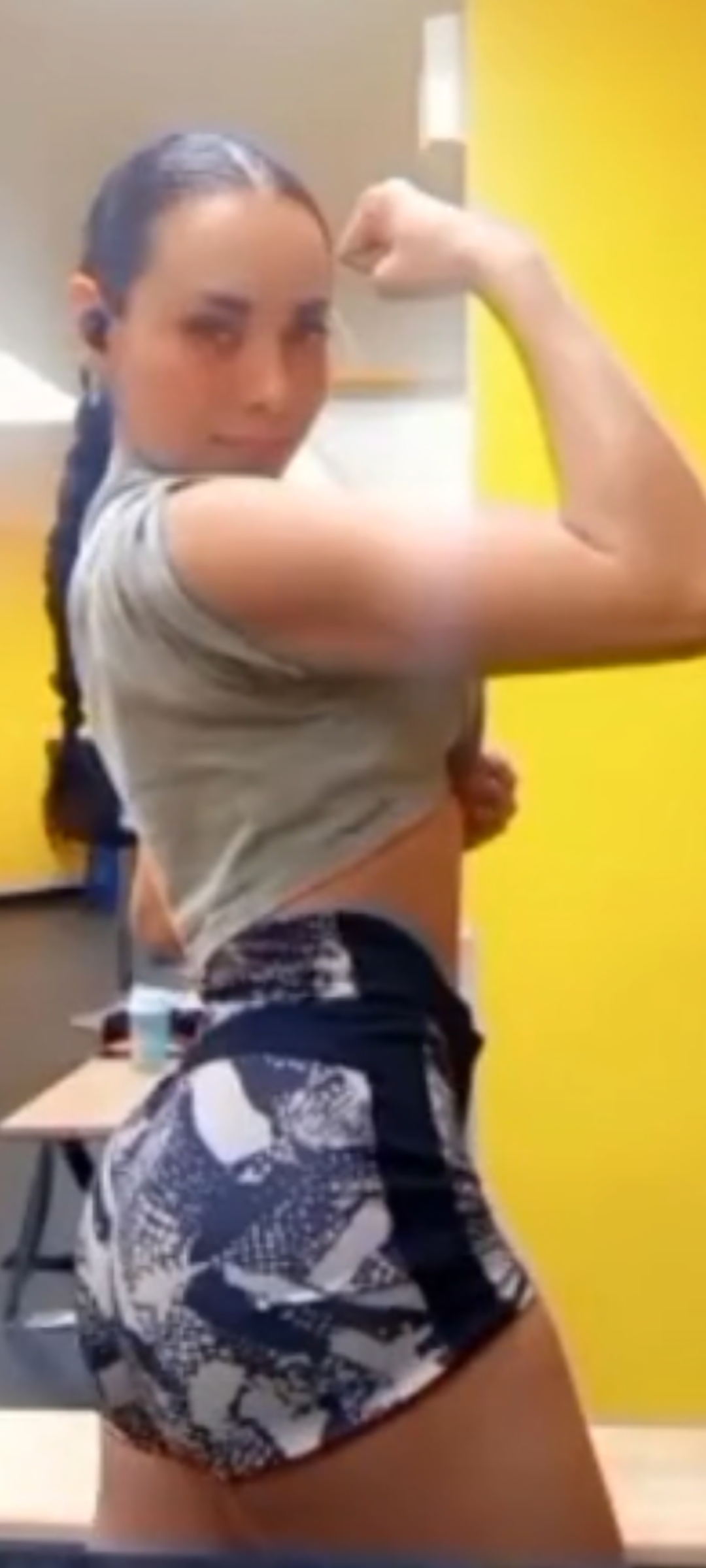 Celebrity wife and friends expose — 21