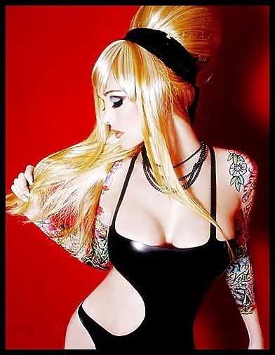 Tattooed Pin Up Girls — 6