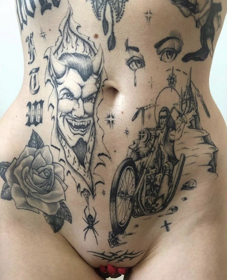 Sexy tattoos — 10