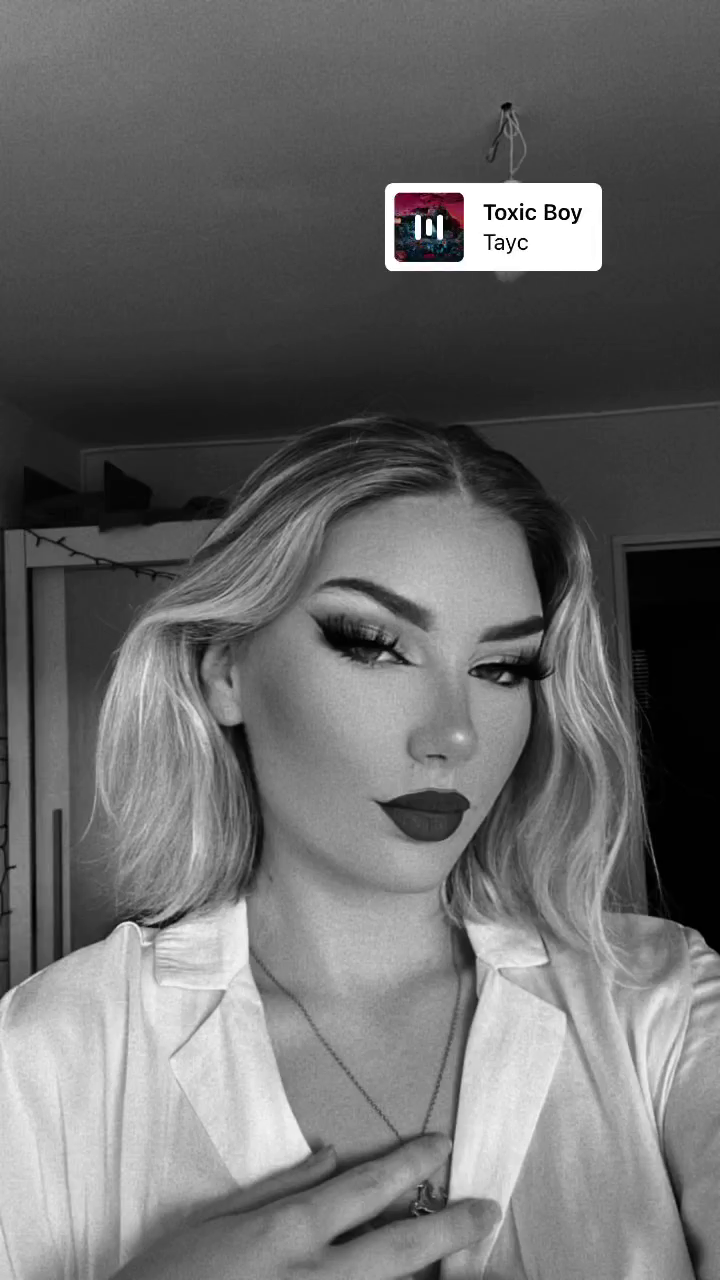 French slut Elisa — 28
