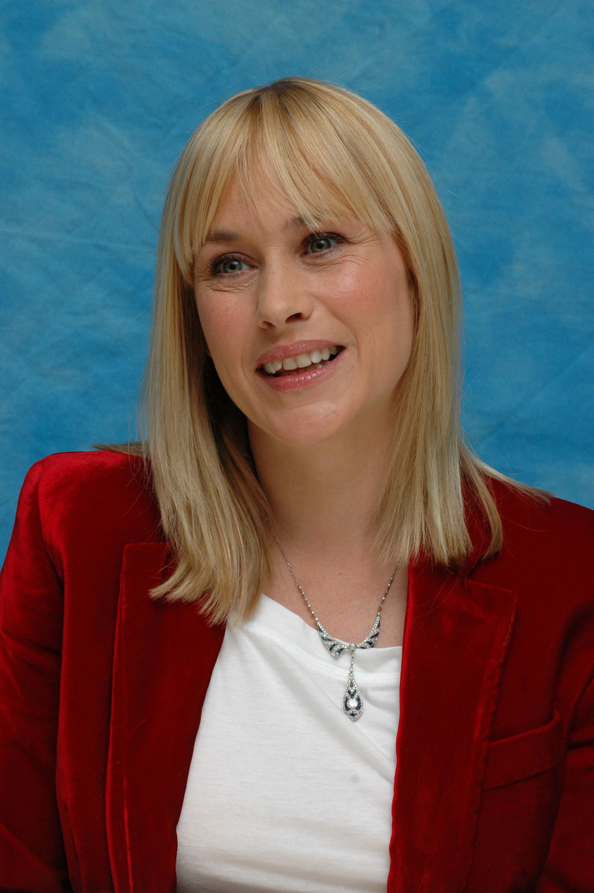 Stunning Celebrities With Bangs!!!! — 55